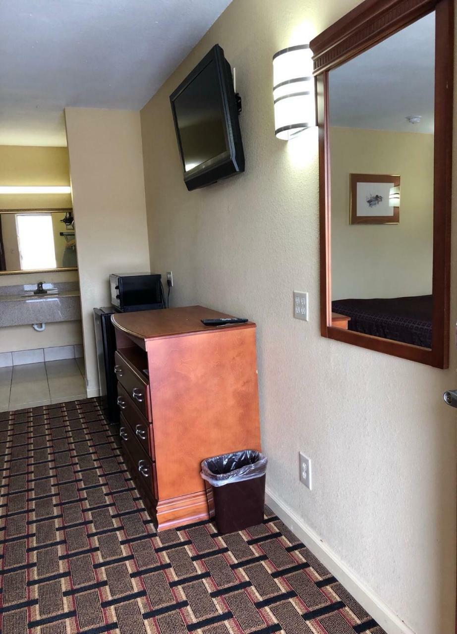 Americas Best Value Inn-Indianola Exterior foto